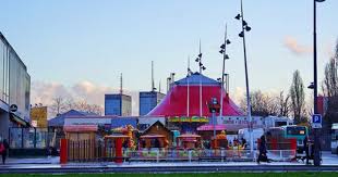 Paris Porte Des Lilas 67 Le Cirque Electrique Fair Grounds Grounds Travel