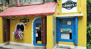 It occupied one side of what was then called tank square (today's lal dighi, the large body of water in the centre of bbd bagh, then called dalhousie square ). 3 Quirky Theme Cafes In Kolkata Outlook Traveller