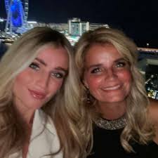 I need to visit Kelingking Beach this summer 😍 📸 Nic Morley