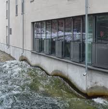 Munich Germany Munchen Deutschland Untere Au Wildwasser Am Auer Muhlbach Munchen Deutschland Munchen Bilder