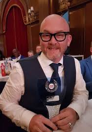 Drew Pritchard with his award 💗 #Salvagehunters #DrewPritchard