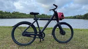 Vanmoof is a electric bike famous for versions s3 and x3, both similar price. Vanmoof X3 Electric Bike Review 2021 Fuentitech