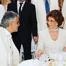 Последние твиты от andrea bocelli (@andreabocelli). Andrea Bocelli Sophia Loren Celebrity Fight Night 2016 Celebrity Fights Andrea Sophia Loren