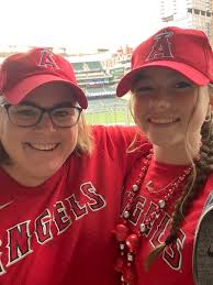 Stacy Monahan (@Monahan10)