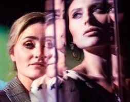 David Molle's Instagram, Twitter & Facebook