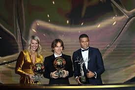 Check spelling or type a new query. Classement Du Ballon D Or Modric Ronaldo Et Griezmann Sur Le Podium
