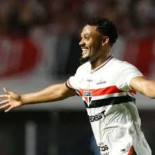 São Paulo x Bragantino: onde assistir ao vivo, horário e escalações pelo Brasileirão
