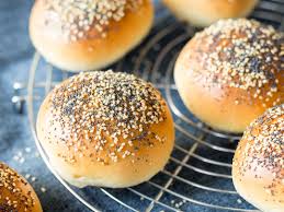 Blitz Burger Buns In 40 Minuten Fertig Rezept Rezepte Essen Und Trinken Kochen Und Backen