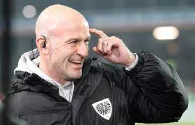 Fc kaiserslautern ist wegen unsportlichen verhaltens mit einem innenraumverbot für ein spiel belegt worden. Klassenerhalt Marco Antwerpen Bleibt Preussen Trainer Liga3 Online De