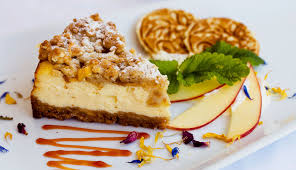 Le mele in tutta freschezza su una crema con polpa di mele e cannella alla base. Kambly Bretzeli Cheesecake Mit Apfelcrumble Und Vanille Amaretto Sauce
