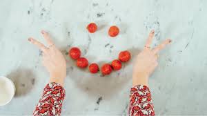 Advertisement step 2 beat together the cream cheese, confectioners' sugar, and vanilla extract in a bowl until smooth. Watch How To Make Strawberry Cheesecake Bites Sweet Tooth Teen Vogue