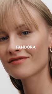 AO24-ESSENCE-AO-SOME-MODEL-VIDEO-01-LOGO-VERTICAL-6SEC.mp4