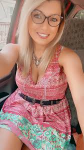 Give me senior photo inspo!