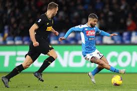 Si torna in campo già mercoledì per l'assegnazione della coppa: A Che Ora Napoli Inter Coppa Italia Ecco L Orario Ufficiale Della Sfida