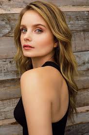 Kayla Cromer as Super Girl : r/Fancast