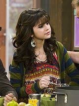 Alex Russo Wizard For A Day Selena Gomez Outfits Selena Gomez Hair Selena Gomez Pictures