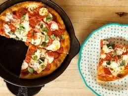 Cast Iron Pizza Recipe Cast Iron Pizza Cast Iron Recipes Recipes