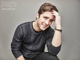 Diego boneta news, gossip, photos of diego boneta, biography, diego boneta girlfriend list 2016. Diego Boneta 4 Things To Know About The Rising Star Including His Killer Tom Cruise Impression People Com