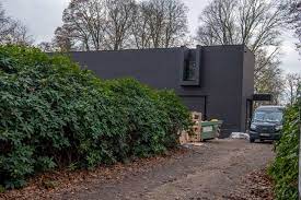 Het huis zal zeker door guus worden opgeknapt. Guus Meeuwis Na Commotie Huis In Tilburg Was Niet Meer Te Renoveren Tilburg E O Bd Nl