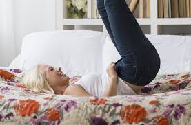 7 struggles that all women who wear tight pants know – SheKnows