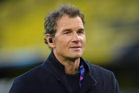 Alasannya, eks kiper arsenal itu kedapatan mengirim pesan berbau rasisme kepada sesama eks pemain timnas jerman, dennis aogo. N0rkp9uosdlaim