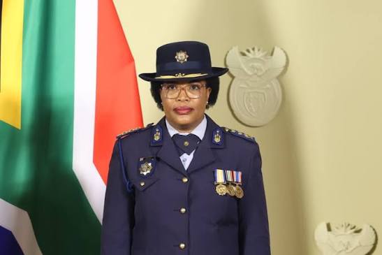 BIOGRAPHY OF THE ACTING NATIONAL COMMISSIONER, LIEUTENANT GENERAL PULENG DIMPANE] Born in Mahikeng in the North West Province, Puleng Patricia Dimpane (49), is the first female officer to occupy the Chief Financial