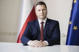 Minister przemysław czarnek (od którego nazwiska wzięła. Przemyslaw Czarnek Definitywnie Wyleci I To Przez Czlowieka Rydzyka Gigantyczny Kryzys W Zjednoczonej Prawicy Super Express Wiadomosci Polityka Sport