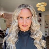 Jennifer Haddock's Instagram, Twitter & Facebook