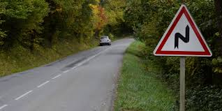 Film de candidature pour la course des régions 2016. Tarn Un Automobiliste A T Il Photographie La Dame Blanche Sur Le Bord D Une Route