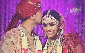 Khatron Ke Khiladi Season 4 Winner Aarti Chabria Ties Knot With Beau Visharad Beedassy News Nation English Aarti wore a red lehenga for the wedding, husband visharad wore a golden sherwani with red pagdi. khatron ke khiladi season 4 winner