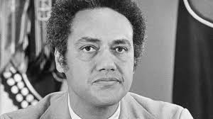 Clifford L. Alexander, Adviser to Presidents, Is Dead at 88