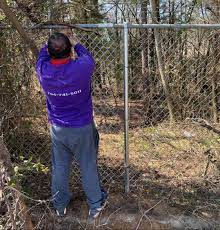 We have 465 homeowner reviews of top salisbury fence contractors. Salisbury Fencing Company Privacy Fencing Iron Fencing Vinyl Fencing Salisbury Nc