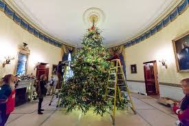 The White House On Twitter Each Year The White House Is Decorated For Christmas By A Team Of Dedicated Volunteers The White House Christmas Decorations Carefully Selected By Flotus Will Be On Holiday preparations and decorating at the white house are, to a large extent, the work of more than 225 specially selected volunteers representing all 50 the decorations in the white house library celebrate the legacies of former presidents using a collection of ornaments maintained by the white.