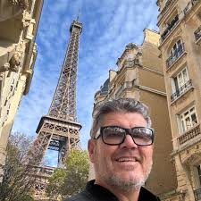 Hunter Farrar your wallet is at riverbend laundry in three rivers.