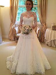 Maybe you would like to learn more about one of these? Duchesse Linie Normale Taille Hoher Kragen Gericht Schleppe Brautkleid Mit Bordure Mekleid De