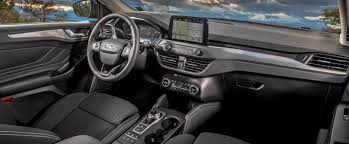 The focus was released in july 1998 in europe, succeeding the ford escort, and. Ford Focus Turnier 2019 Gebrauchter Kombi Mit Star Qualitat Meinauto De