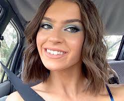 Grace Baldwin's Instagram, Twitter & Facebook