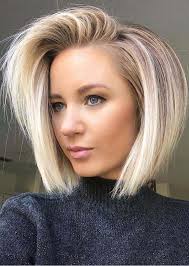 Whether your hair is naturally curly or straight, or you're searching for a cut to compliment your face shape or natural texture, you're sure to find an option here that will have you heading to the. 5 Best Medium Length Haircuts 2020 Women S Hair Paradise Oval Face Haircuts Thick Hair Styles Short Hair Styles