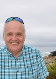 Pwy ydw i? a chwestiynau mawr eraill Gweinidogaethu ym Môn Cerdd newydd gan  y Prifardd Christine James