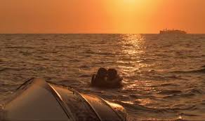 Wondering exactly what happened in outer bank's final moments and what they could mean for season 3? Outer Banks Season 2 Sarah Actually Died In Season 1 Finale Tv Radio Showbiz Tv Express Co Uk