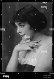 Virginia pearson hi-res stock photography and images