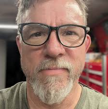 How to add a headlight to a Razor Pocket mod?