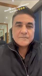 Ya no quiere ser delegado Jesús Ruiz Uribe de Baja California, ahora quiere  ser cantante.