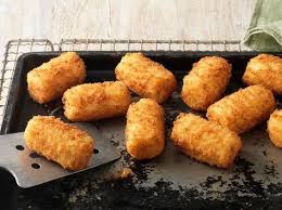 Decouvrez La Recette Croquettes De Pomme De Terre Sur Cuisineactuelle Fr Croquette Pomme De Terre Recette Pomme De Terre Recettes De Cuisine