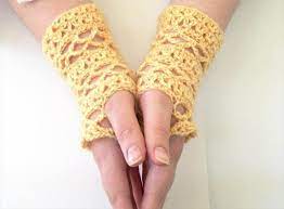 Fingerless glove (makes 1 glove) start by chaining 78 or chain that is the circumference of the wearer's palm note: 48 Marvelous Crochet Fingerless Gloves Pattern