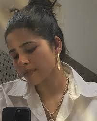 Mirror, mirror… you know the rest 😉” #tbt