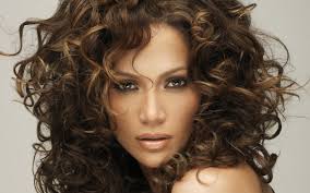 Jennifer Lopez Jlo Fans Page Adli Kullanicinin Jennifer Lopez Jlo Panosundaki Pin Kivircik Sac Modelleri Sac Sac Stilleri