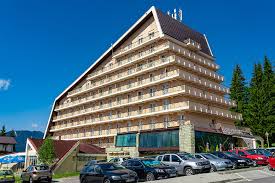Hotel cu capacitate mare de cazare, cu un ridicat grad de confort ceea ce ii ofera calitatea de un hotel select, obtinand astfel cele mai. Photo Gallery Hotel Belvedere Predeal
