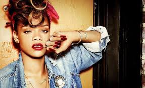 I hear the pain in her voice. Rihanna Te Amo Home Facebook