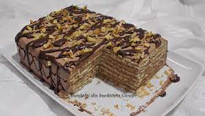 Unul din torturile mele din copilarie, pe care il iubesc in orice combinatie! Tort De Biscuiti Si Crema De Ciocolata BunÄƒtÄƒÈ›i Din BucÄƒtÄƒria GicuÈ›ei